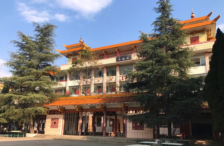 涼山州民族中學(xué)地址在哪里？