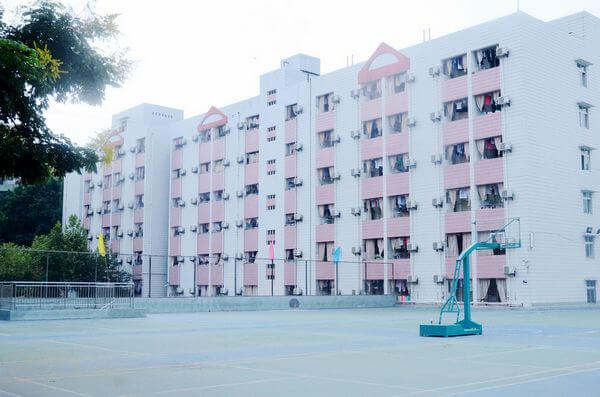 西南交通大學附屬中學2018年班級設(shè)置