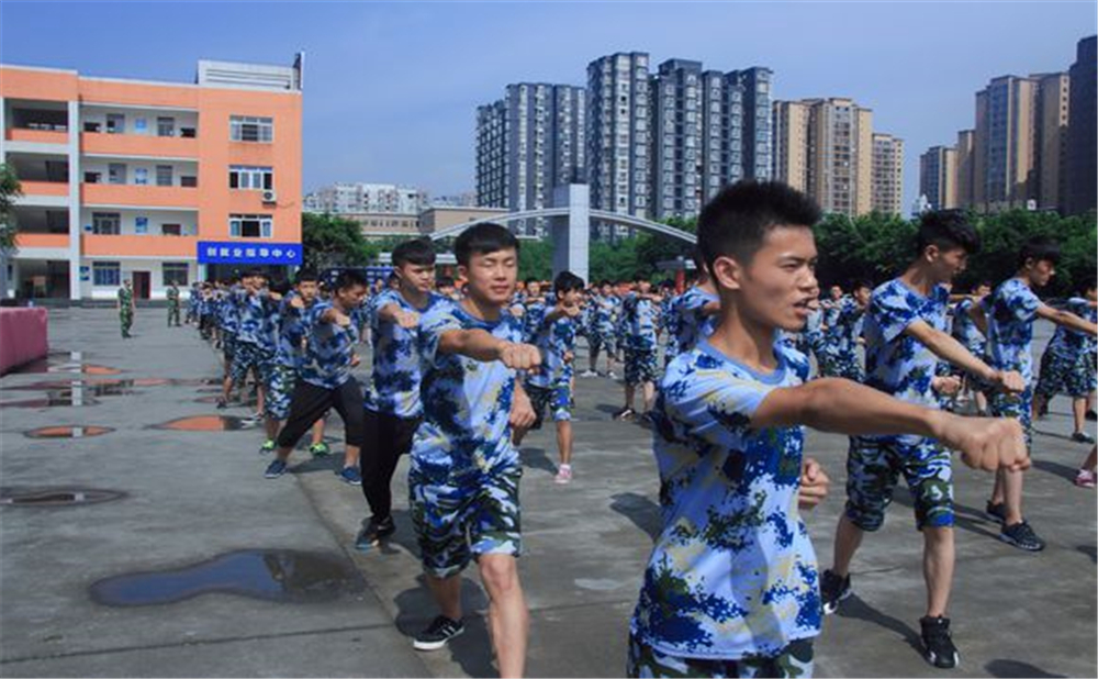 內(nèi)江十中2020年中考錄取分?jǐn)?shù)線多少分？