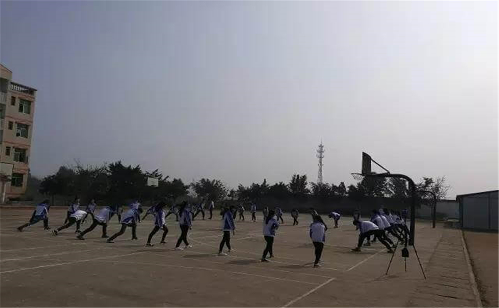 內江市第十一中學2020年中考錄取分數線多少分？