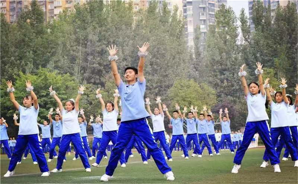 成都石室中學招生計劃是多少？