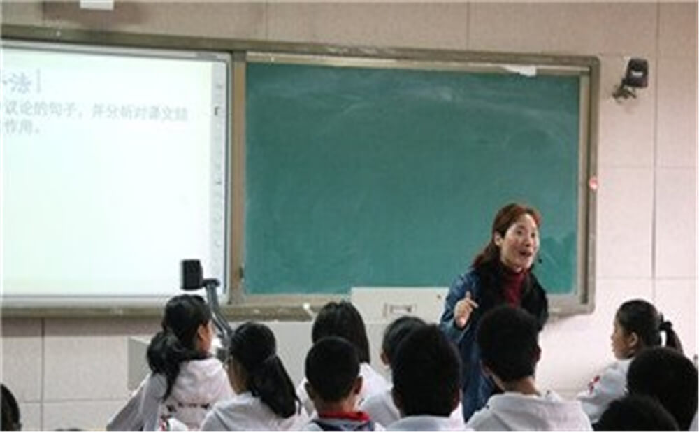 成都實(shí)驗(yàn)中學(xué)的高中住宿怎么樣？