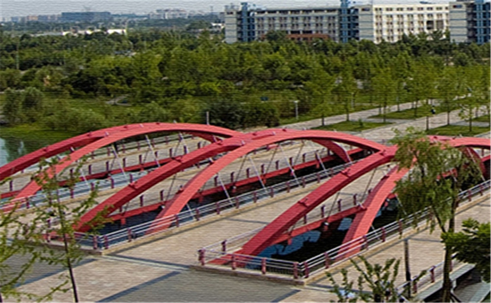 西南交通大學(xué)附屬中學(xué)的高中住宿怎么樣？