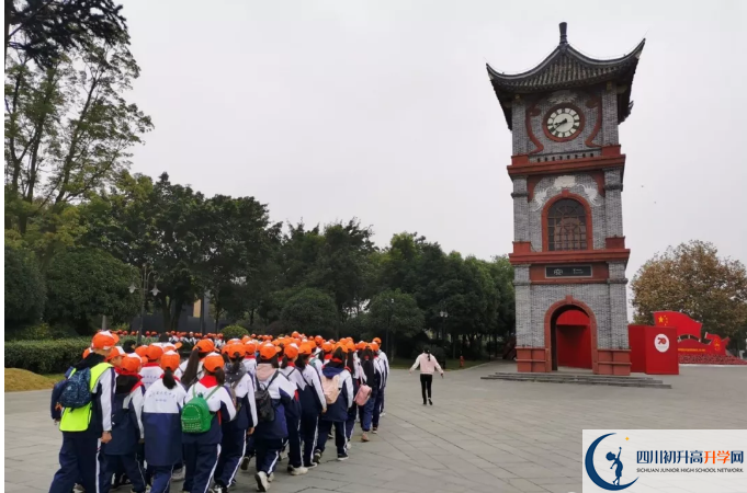 大邑中學(xué)高中本部的錄取分?jǐn)?shù)是多少？