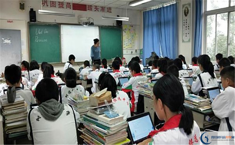 樹德懷遠(yuǎn)中學(xué)高一分班嗎？