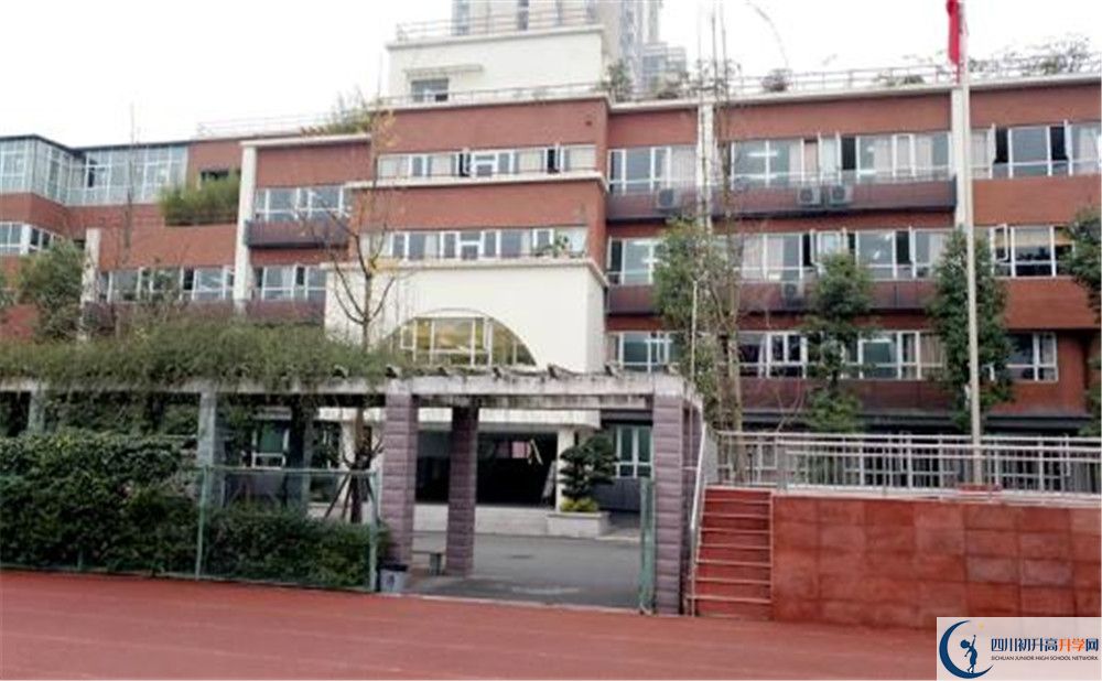 成都七中八一學(xué)校2020年全國(guó)排名是多少？