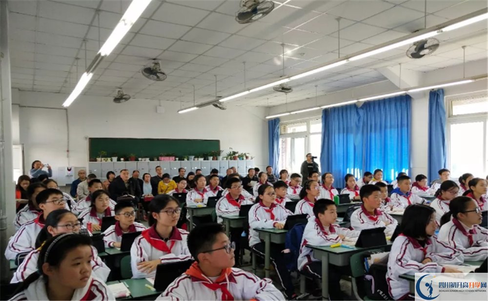 安仁中學(xué)位置在哪里？
