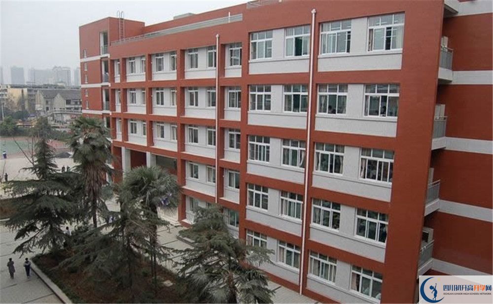 北京師范大學(xué)成都實(shí)驗(yàn)中學(xué)校園風(fēng)采