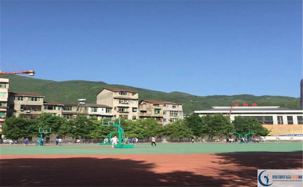 2020萬源市第三中學(xué)校錄取線是否有調(diào)整？