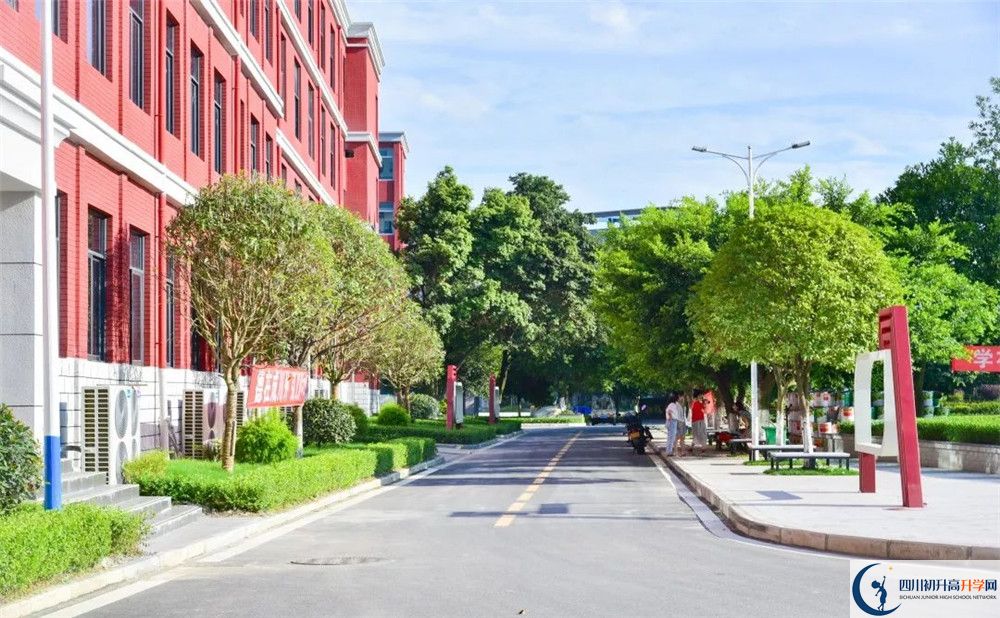 江油市太白中學(xué)2020年清華北大人數(shù)怎么樣？