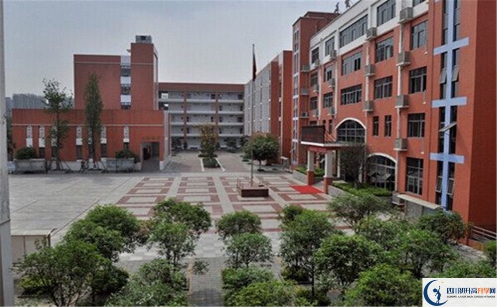 成都市川化中學(xué)近幾年的升學(xué)率高不高？